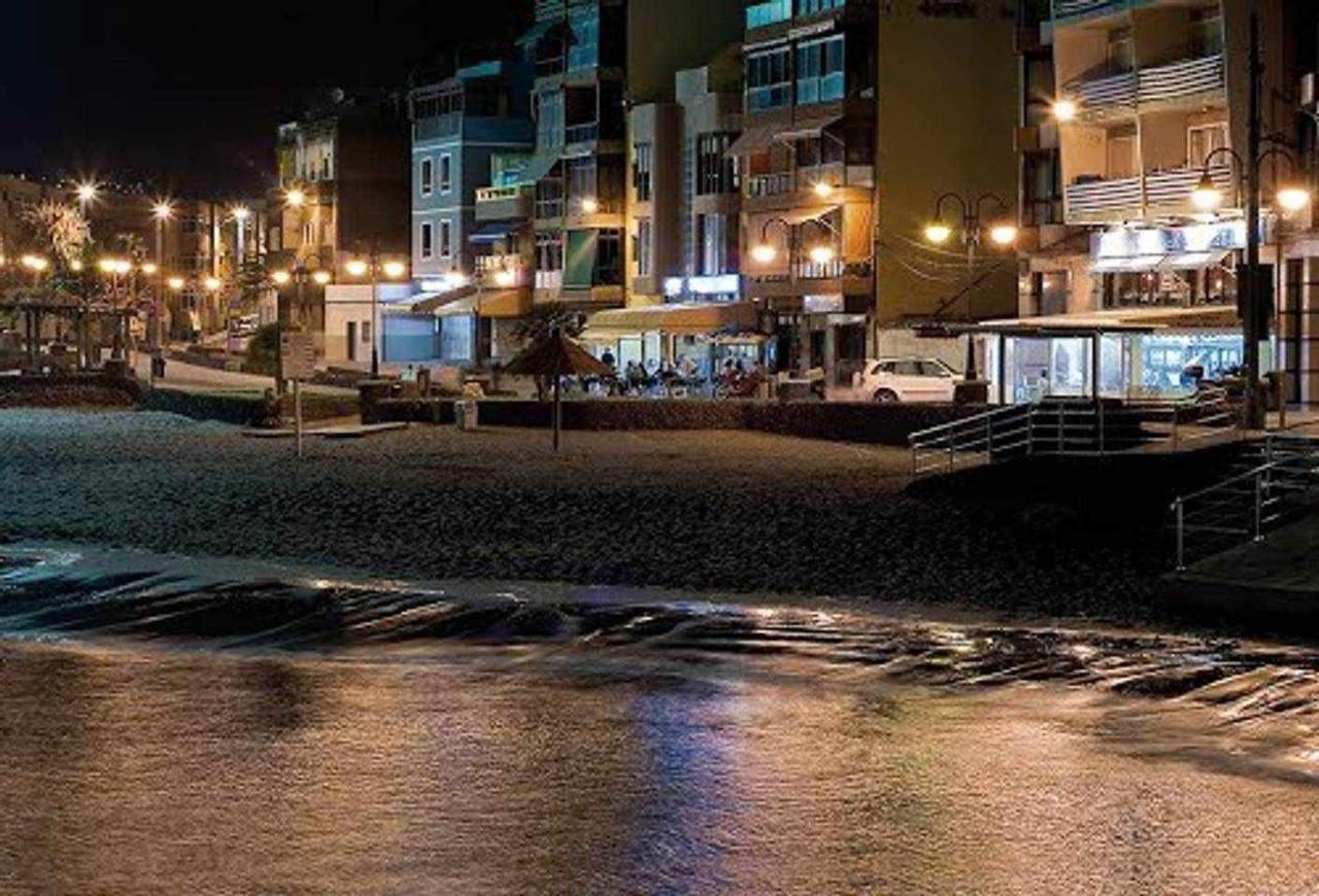 Piso En Primera Linea Con Vistas Directas Al Mar Melenara Buitenkant foto