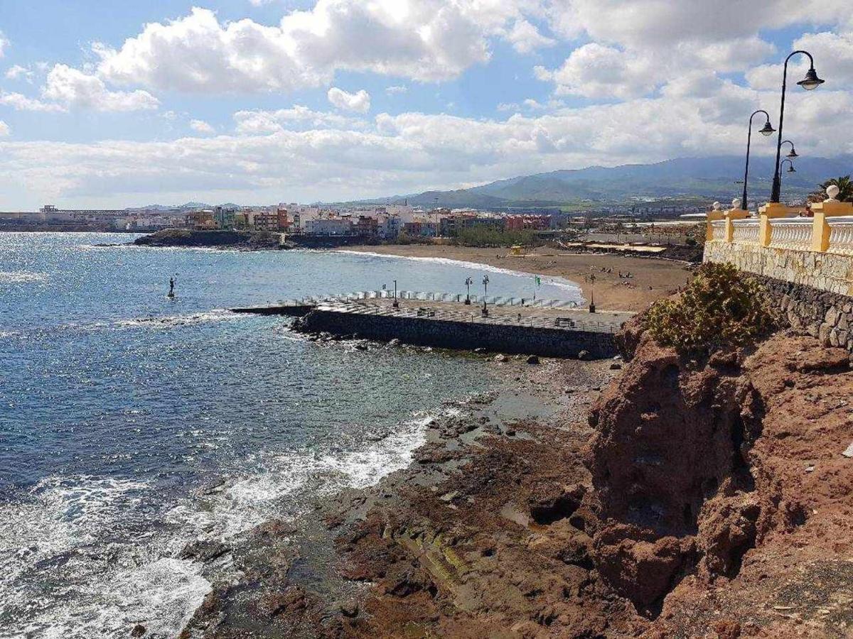Piso En Primera Linea Con Vistas Directas Al Mar Melenara Buitenkant foto